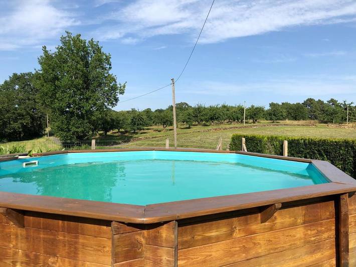 Location de vacances pour 4 personnes, avec piscine ainsi que jardin et vue à Cuzorn - 2