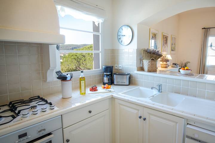 Apartamento entero, Appartement 2 Chambres Avec Terrasse (N°555) in La Motte, Costa mediterránea (Francia)