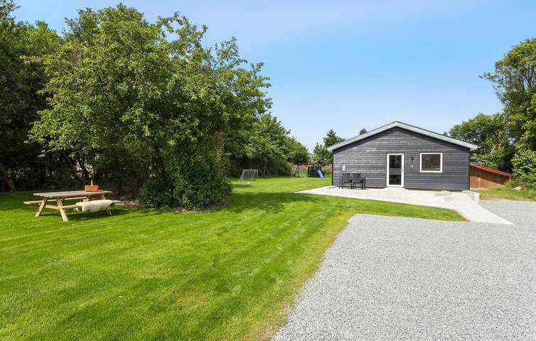 Ferienhaus für 8 Personen, mit Terrasse und Garten sowie Sauna in Knud Strand - 2