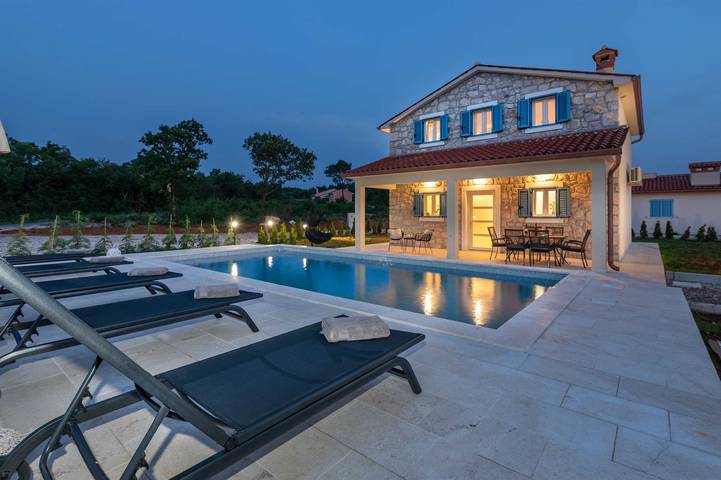 Villa für 5 Personen, mit Garten und Pool, kinderfreundlich in Labin - 3