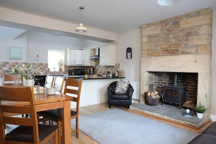 Cabin for 8 people in London