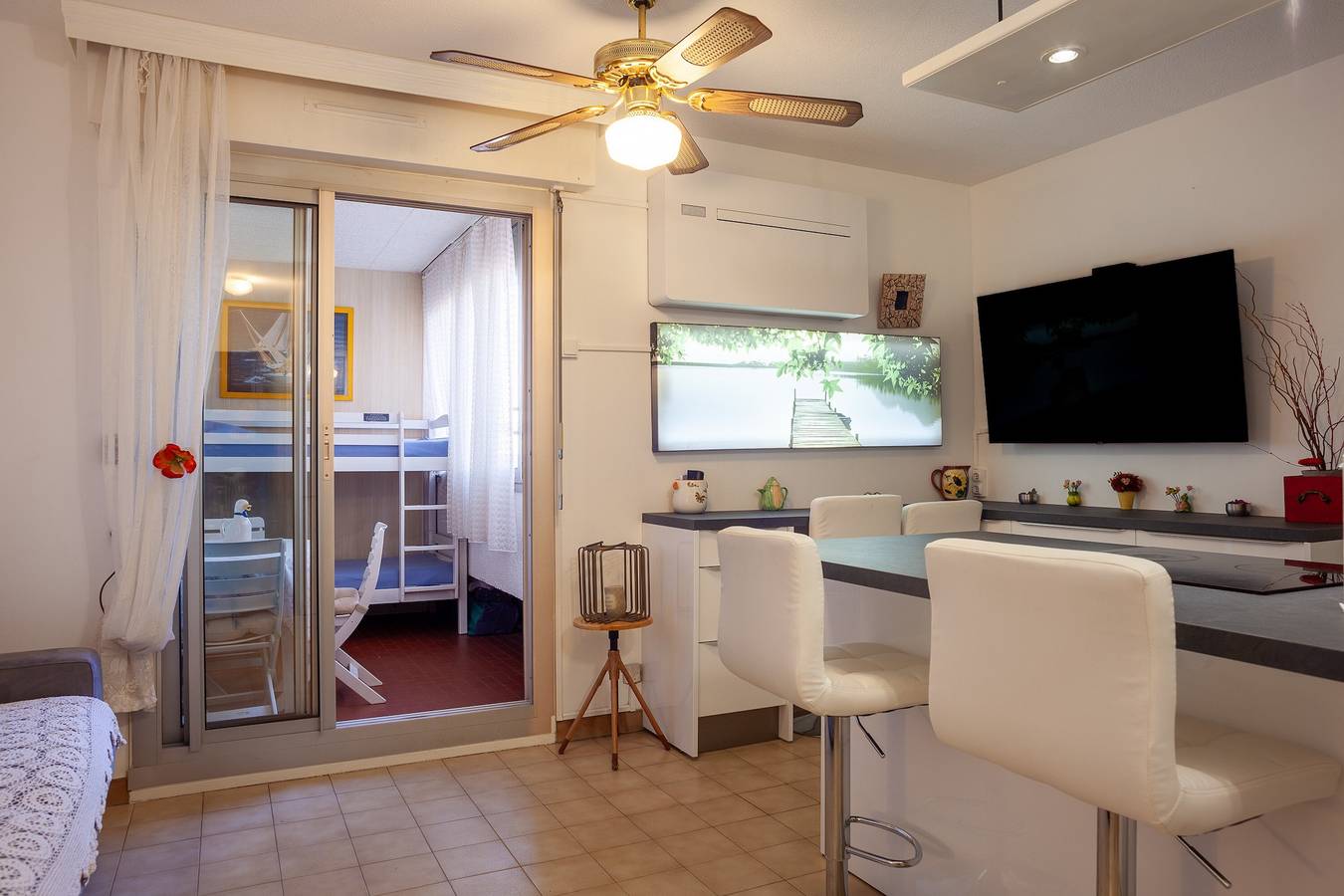 Ganzes Studio, Studio "Nahe den Stränden" mit privater Loggia und Wlan in Le Pradet, Mittelmeerküste (Frankreich)