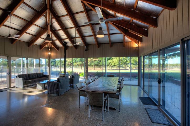 Ferienhaus für 13 Personen, mit Garten und Pool sowie Whirlpool und Balkon - 1