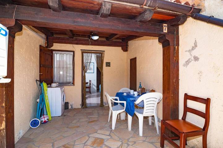 Gîte pour 2 personnes, avec terrasse, adapté aux familles à Porto Ottiolu - 2