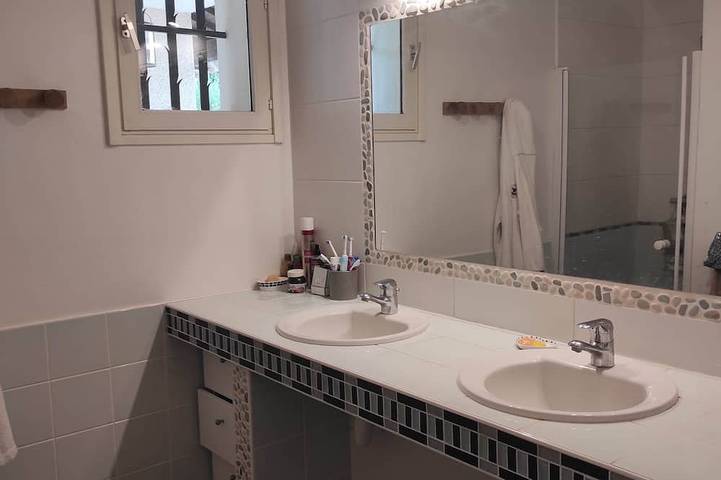 Beautiful villa with secure swimming pool 12 x 6 m near Toulouse, ideal for families! in Balma, Umgebung Toulouse