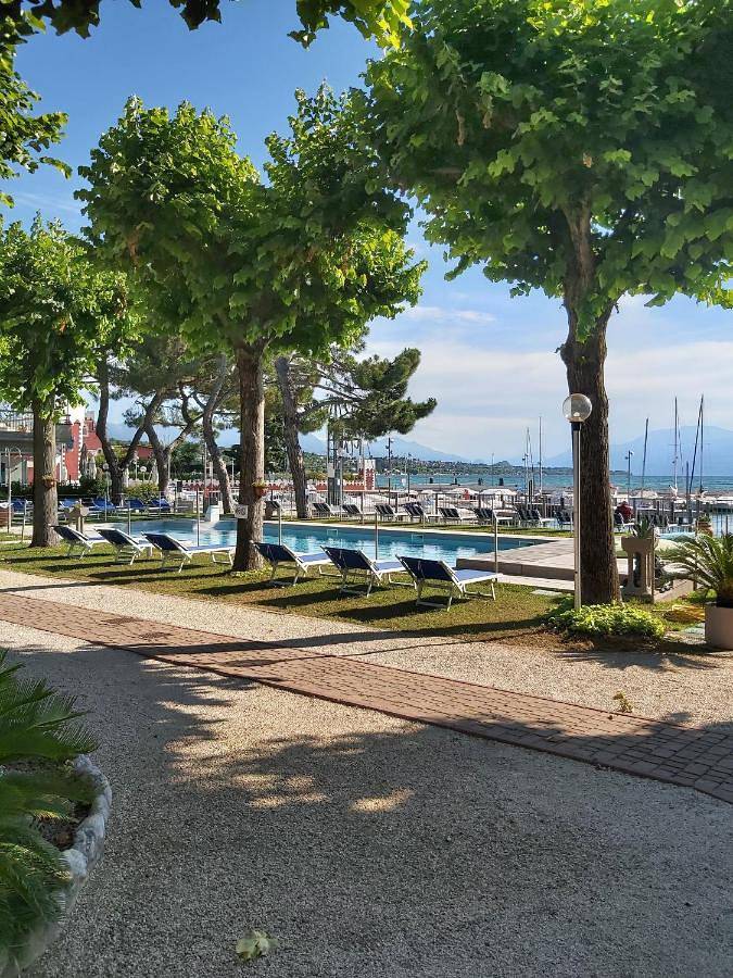 Villaggio Turistico dei Tigli in Padenghe sul Garda, Prealpi Gardesane