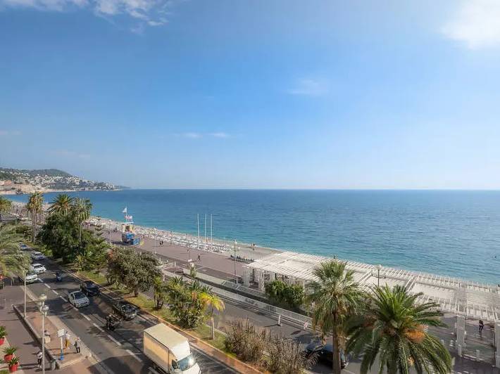 Ferienhaus für 8 Personen, mit Pool und Balkon in Nizza - 3