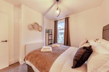 Log Cabin for 4 People in Lincoln, Lincolnshire, Photo 2