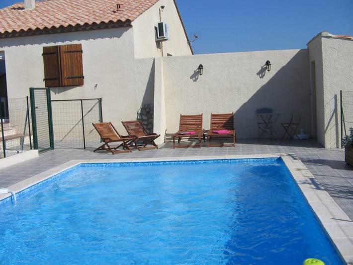 Gîte pour 6 personnes, avec jardin et piscine à Roquefort-des-Corbières - 2