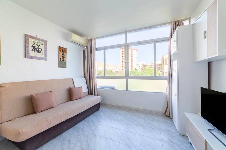 Entire studio, Studio Apartment 'Estudio Almerimar' with Sea View, Wi-Fi and Air Conditioning in Almerimar, El Ejido