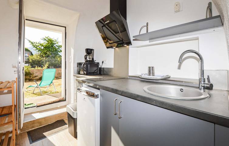 Apartamento vacacional entero, Acogedor apartamento a 300 m de Moriani-Plage: aparcamiento y comodidades modernas in Moriani-Plage, Región de Corte