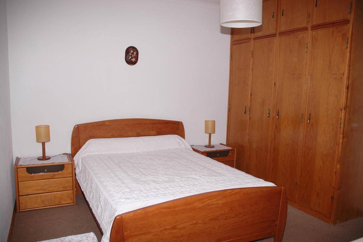 Casa Baptista I in Marinha Grande, Leiria distrito