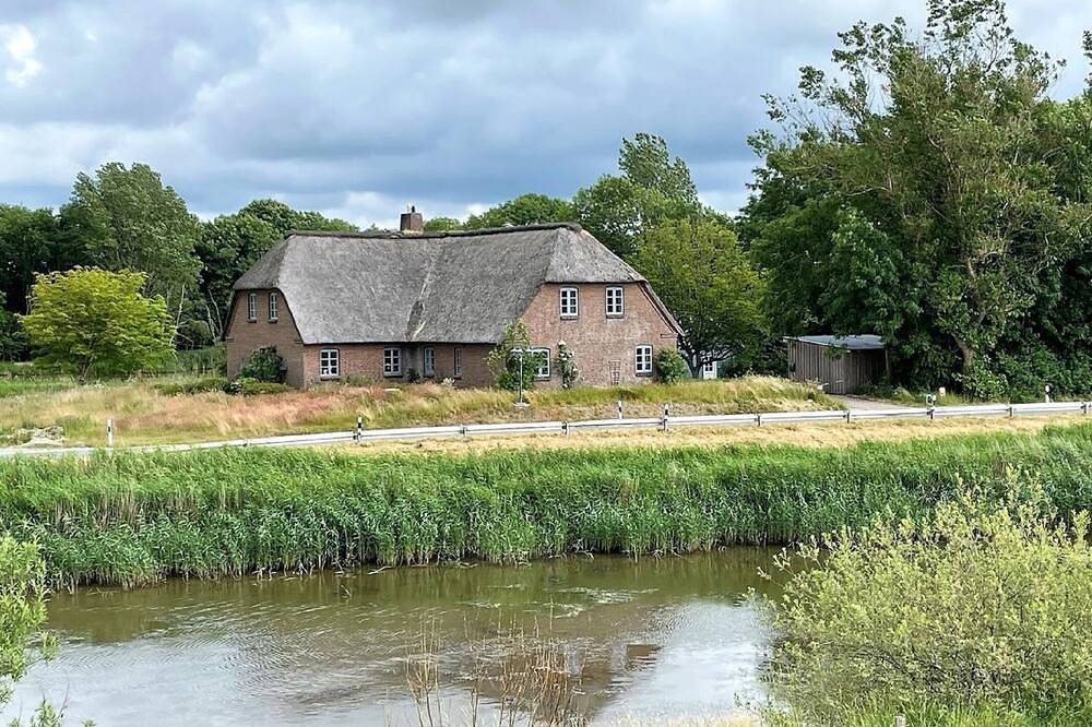 Ganze Wohnung, Ferienwohnung Herrenkoog im Reetdachhaus Bongsiel in Ockholm, Nordfriesland