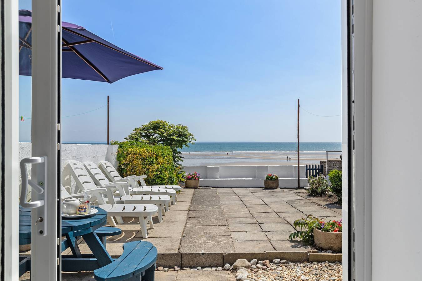Strand Cottage - Direct Beach Access in Saundersfoot, Pembrokeshire