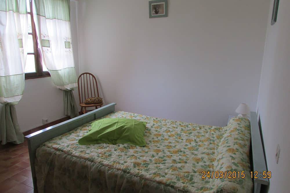Appartement entier, Dessous De Villa Avec Jardin in Cervione, Arrondissement de Corte