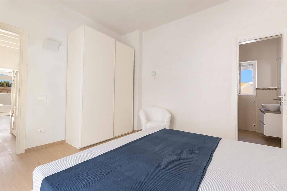 Entire apartment, Villa Adele by Perle di Puglia in Maruggio, Gulf of Taranto