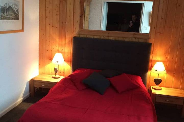 Ganze Wohnung, Leicht im Chalet-Wohnung, schöne Aussicht auf den Mont Blanc, 200 m von den Pisten in Argentière, Chamonix