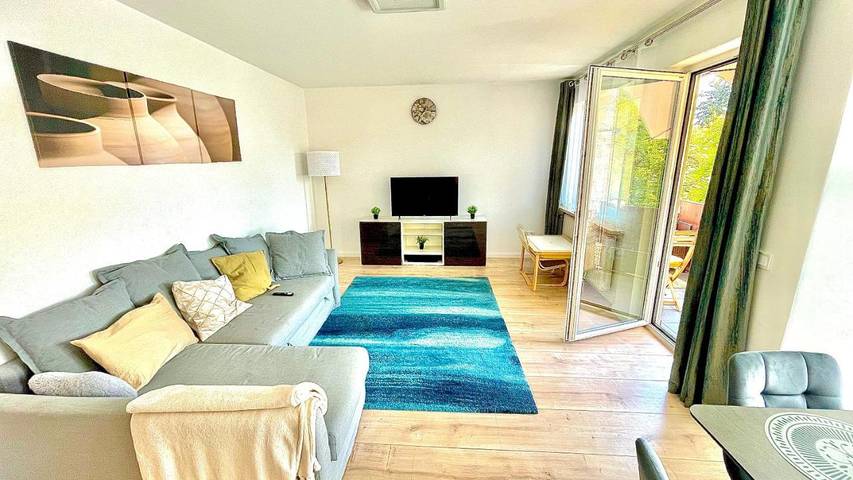 Ferienwohnung für 9 Personen, mit Balkon und Terrasse sowie Ausblick in Freilassing - 4
