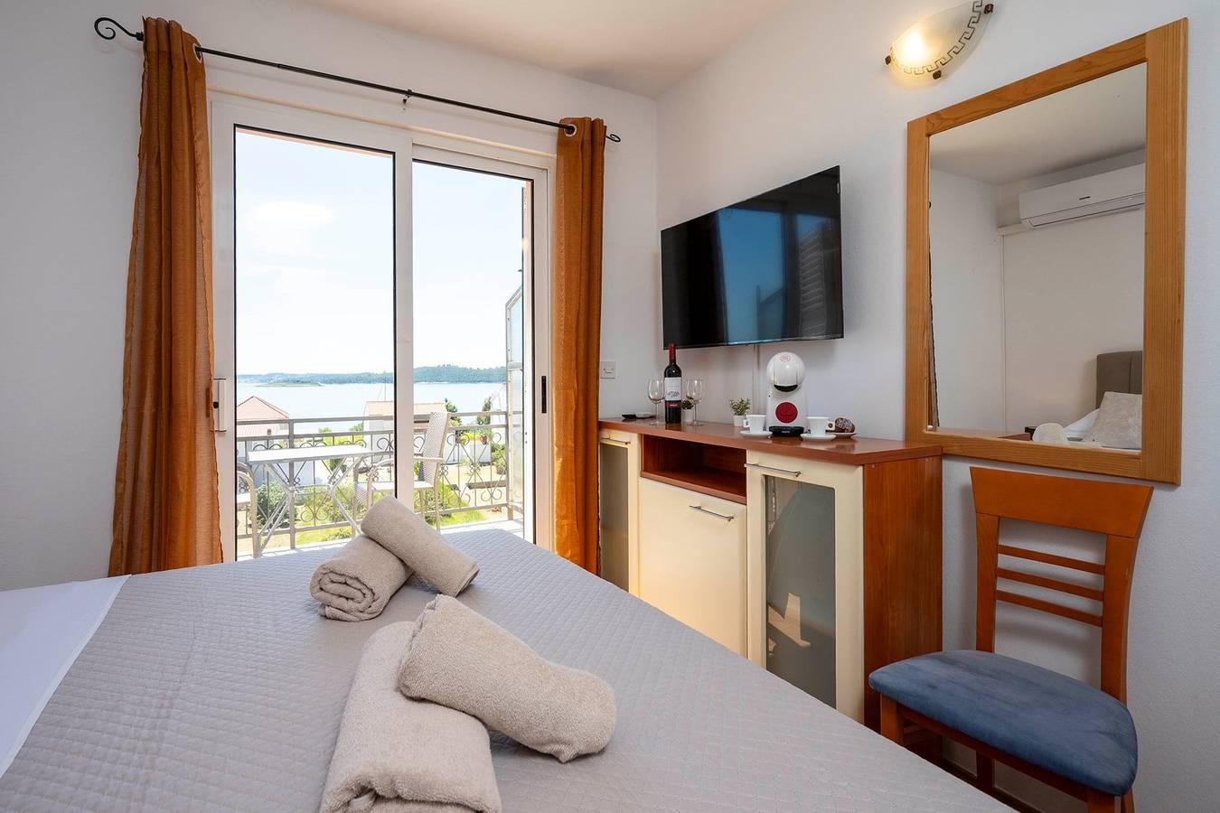 Cijeli apartman, Charming Studio Apartment Near the Sea in Orebic, Dubrovačko-neretvanska županija