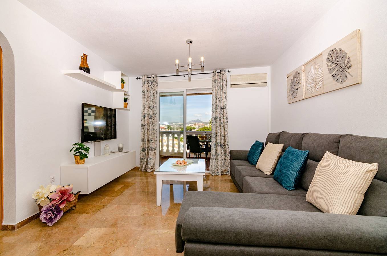 Ganze Wohnung, Wintowinrentals Pool, Sonnenseite & Parkplatz. in Torre de Benagalbón, Rincón de la Victoria