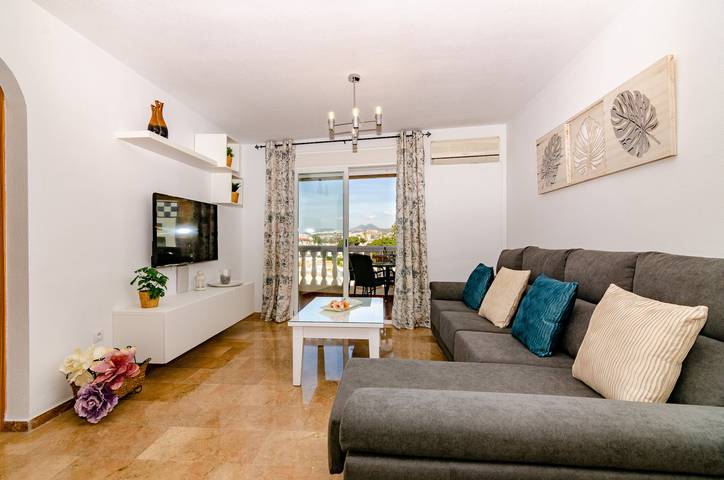 Ganze Wohnung, Wintowinrentals Pool, Sonnenseite & Parkplatz. in Playa Torre de Benagalbón, Rincón de la Victoria