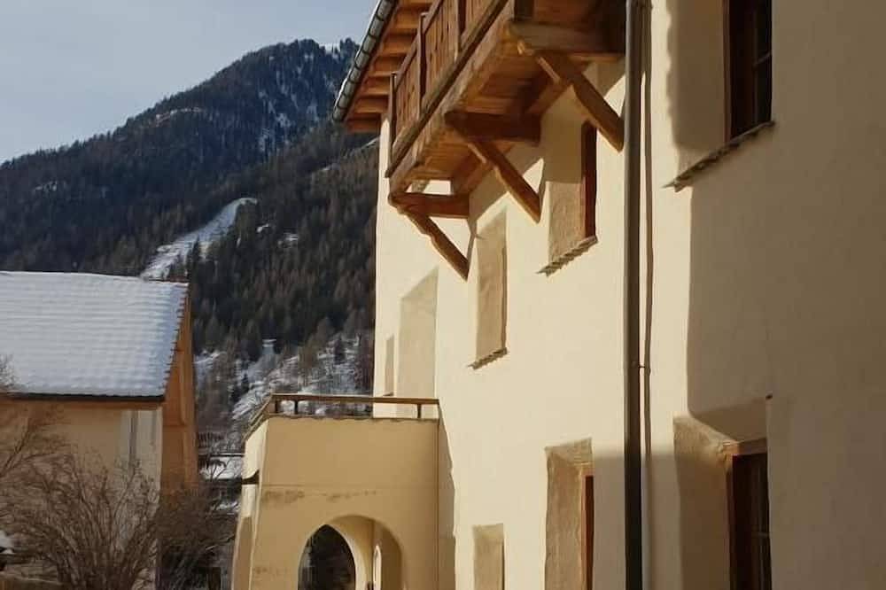 Ganze Wohnung, Ferienwohnung Zernez für 1 - 4 Personen mit 2 Schlafzimmern - Ferienwohnung in Zernez, Unterengadin