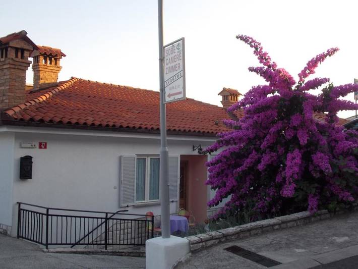 BnB für 2 Personen, mit Ausblick und Terrasse in Portoroz
