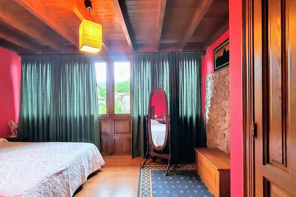 Casa Vacacional Ekilore in Poo de Llanes, Llanes