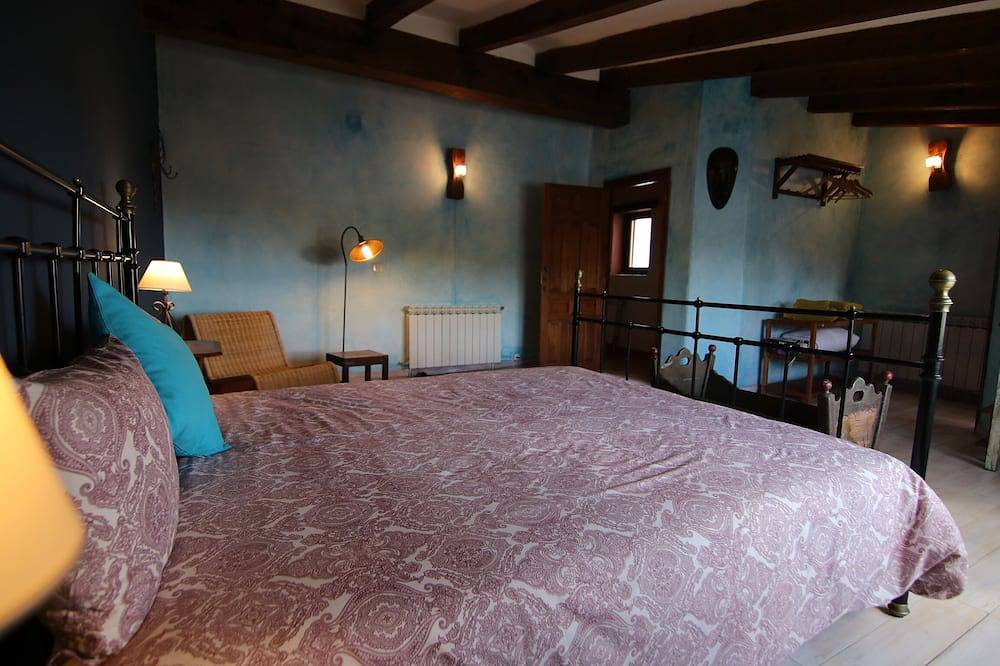 Old House of Pedro Chicote (El Sal Sal) for 6 / 7personas in Zafra de Záncara, Cuenca Province