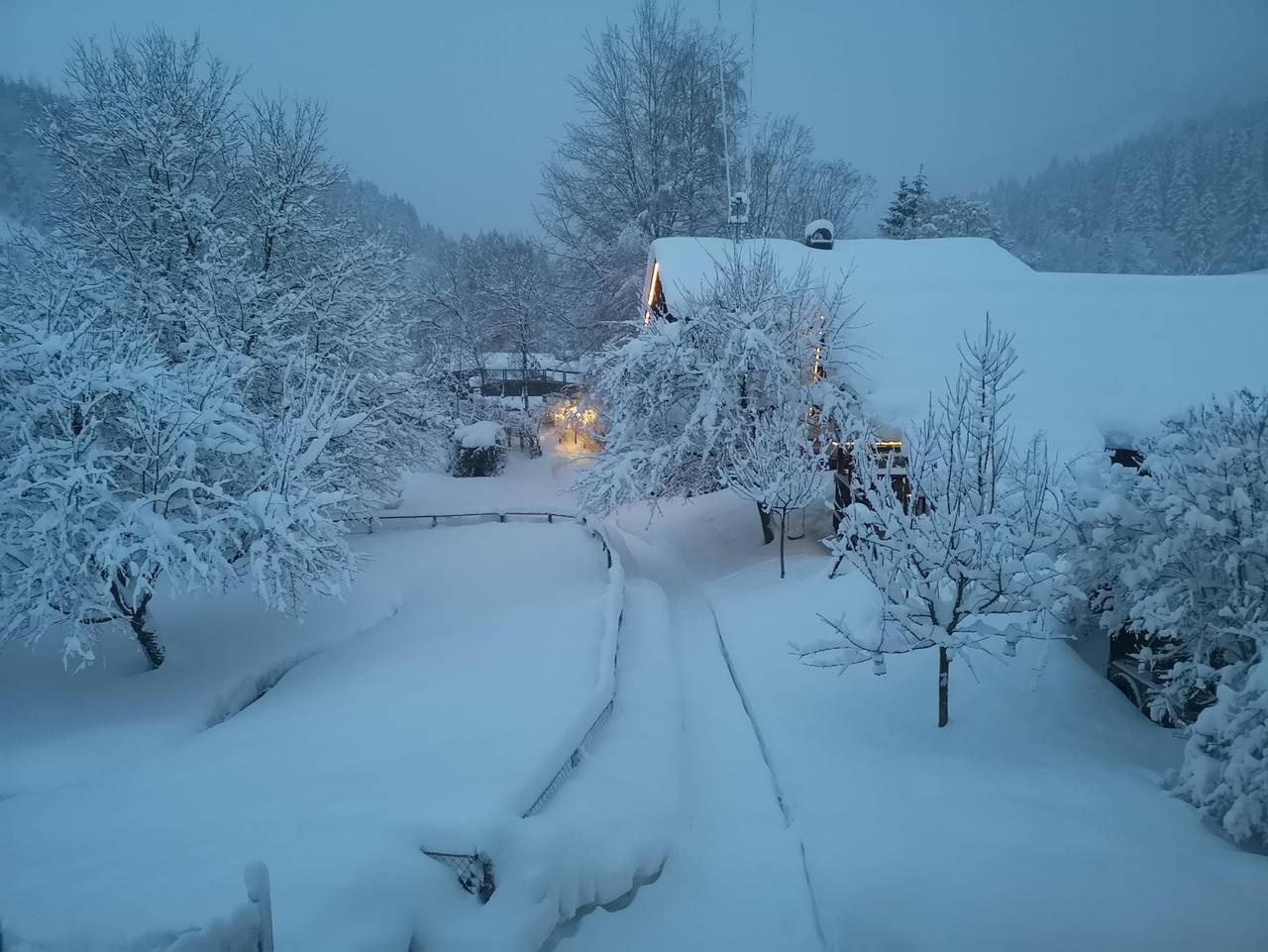 Ganze Ferienwohnung, Abenteuerhof Schiefer - Gänsegartl - App. mit Wohn-Schlafraum; Dusche, Wc in Haus, Schladming-Dachstein