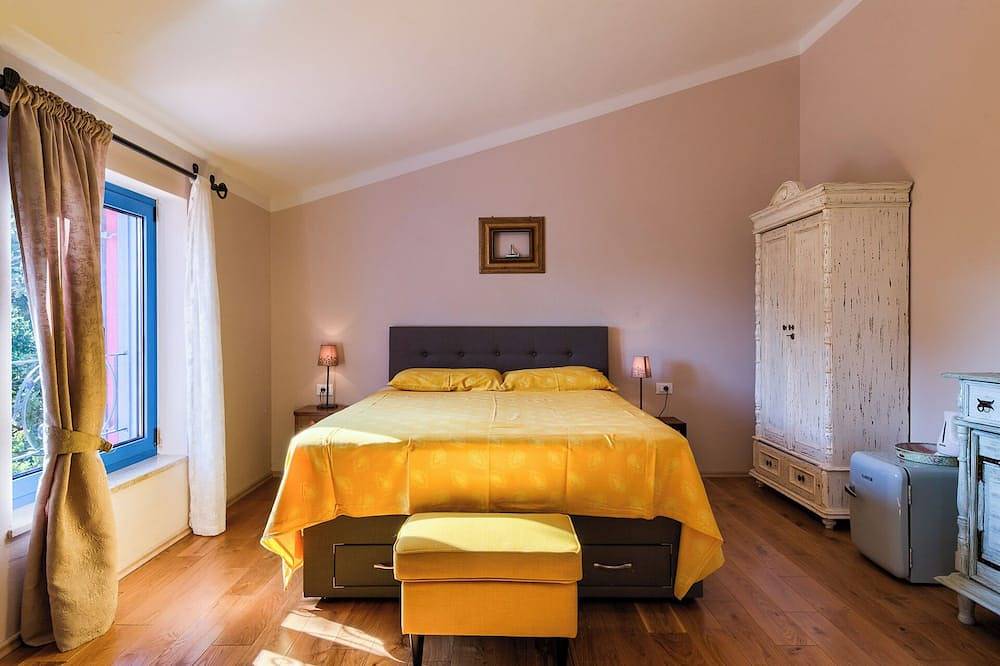 Villa Parun met het zwembad Uw privé Shelter Van Stad Crowds in Šajini, Zuidkust Istrië