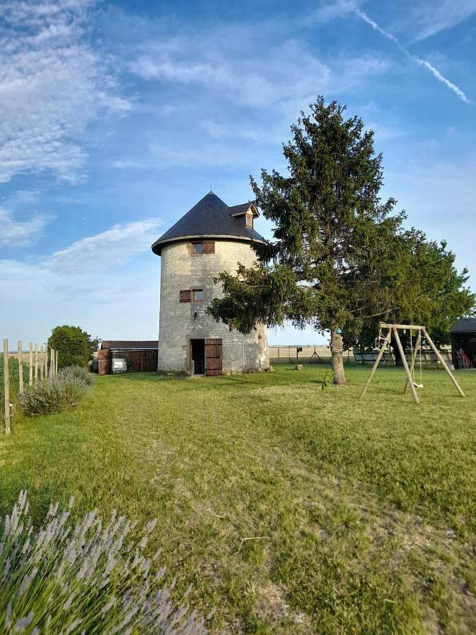 Location de vacances pour 4 personnes, avec terrasse ainsi que jardin et vue dans Villabon