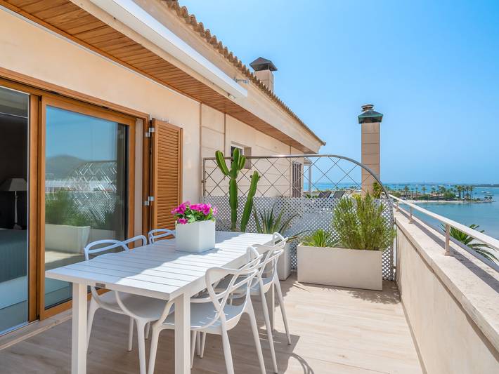 Appartement entier, Attic Sea Views in Port d'Alcúdia, Alcúdia
