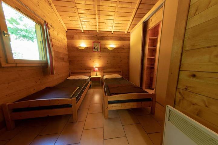 Gîte pour 5 personnes, avec jardin ainsi que vue et piscine, animaux acceptés à Sauveterre-de-Rouergue - 4