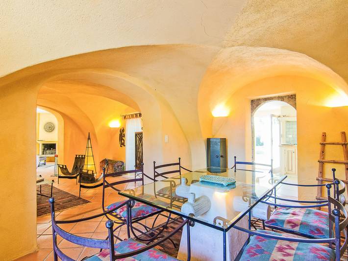 Location de vacances pour 9 personnes, avec terrasse et jardin à Cucuron - 3