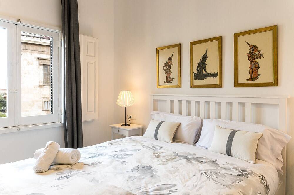 Entire apartment, Apartup Palace House in Valencia City Centre, Valencia