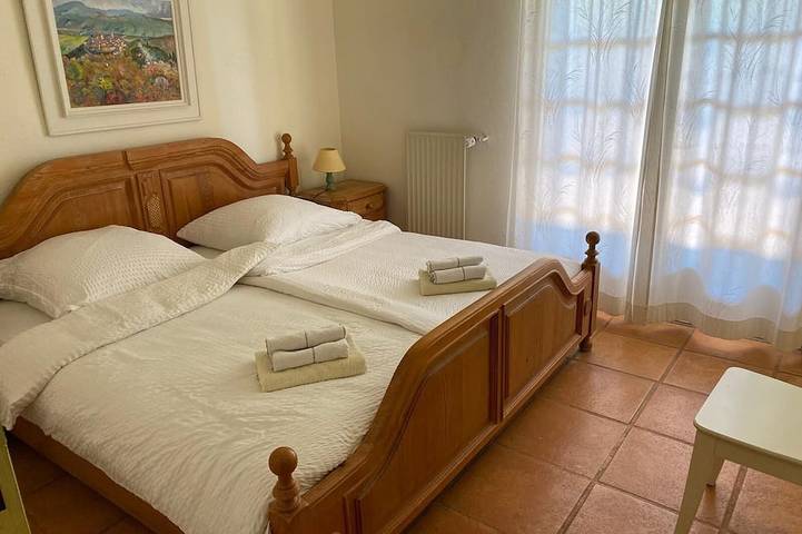 Location de vacances pour 4 personnes, avec balcon ainsi que piscine et jardin à Gattières - 3