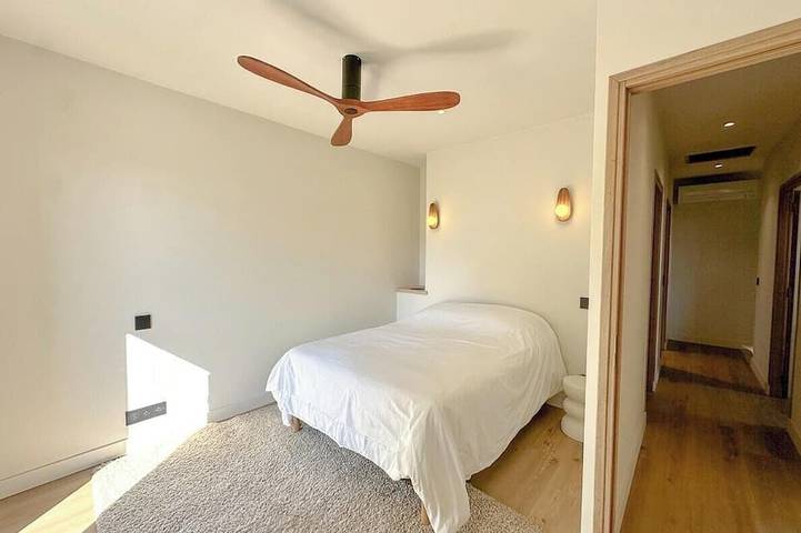 Location de vacances pour 10 personnes, avec Balcon ainsi que Jardin et Piscine à Sanilhac - 2
