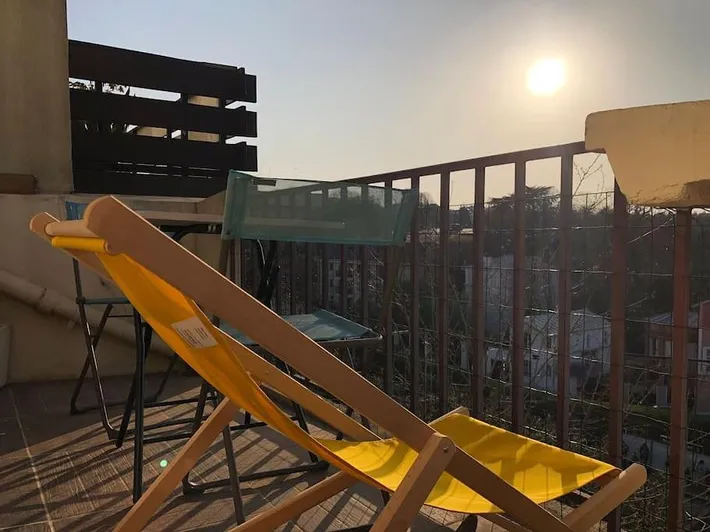 Apartamento de vacaciones para 4 personas, con vistas además de jardín y terraza - 1