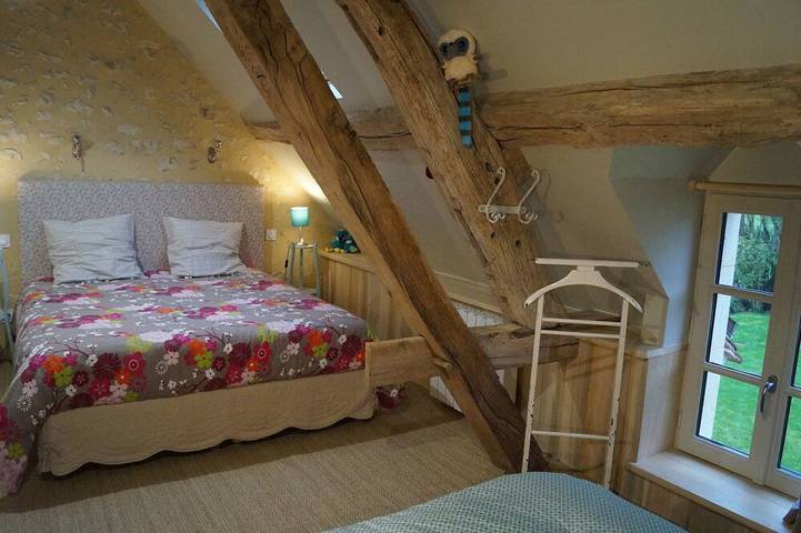 Location de vacances pour 8 personnes, avec jardin et terrasse à Le Pin-la-Garenne - 2