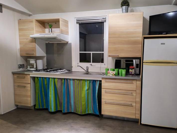 Camping pour 4 personnes, avec sauna dans Parc naturel régional des Volcans d'Auvergne - 3