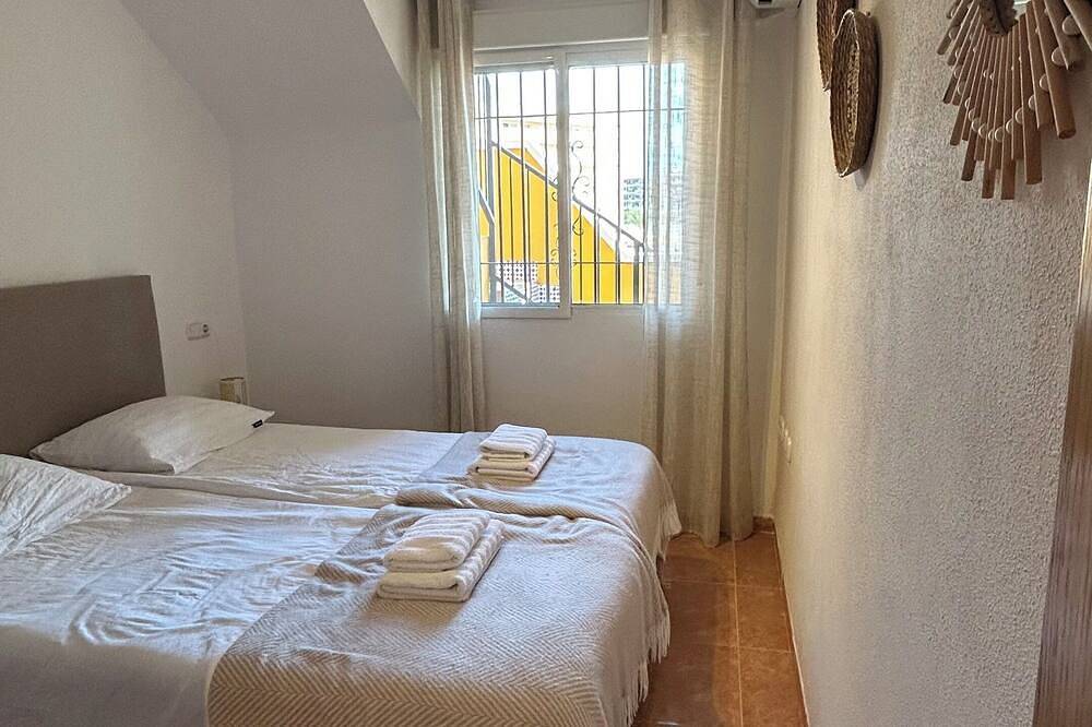 Casa Zamora Sol by Comfort Club, Casa Zamora 2 bedroom cozy Large terrace apt in Los Arenales del Sol, Elche