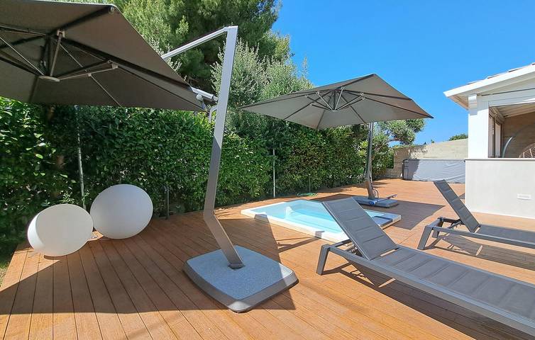 Casa vacanza per 5 persone, con Terrazza e Giardino a Leporano