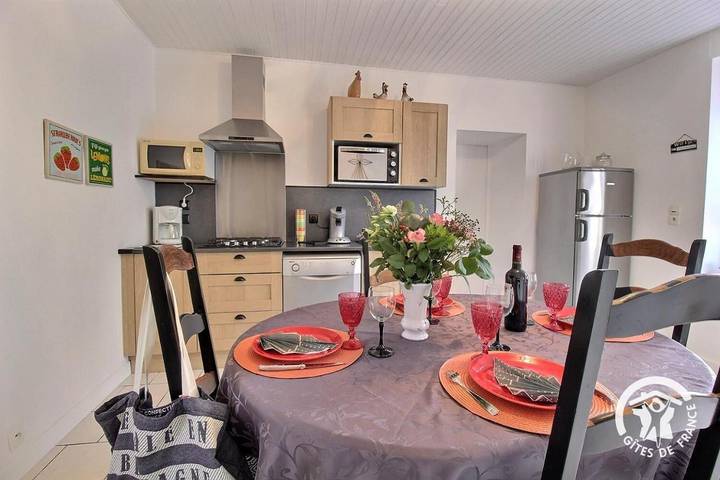 Location de vacances pour 4 personnes, avec vue et terrasse, adapté aux familles à Laurenan - 3