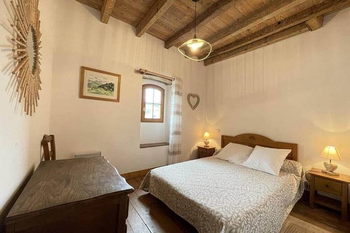 Location de vacances pour 8 personnes, avec balcon et jardin à Saint-Étienne-de-Baïgorry - 3