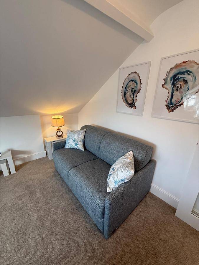 Entire apartment, Two-Bedroom Superior Apartment in Merseyside