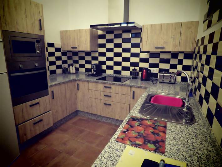 Spacious 4-Bed House in Algodonales, Pueblos Blancos