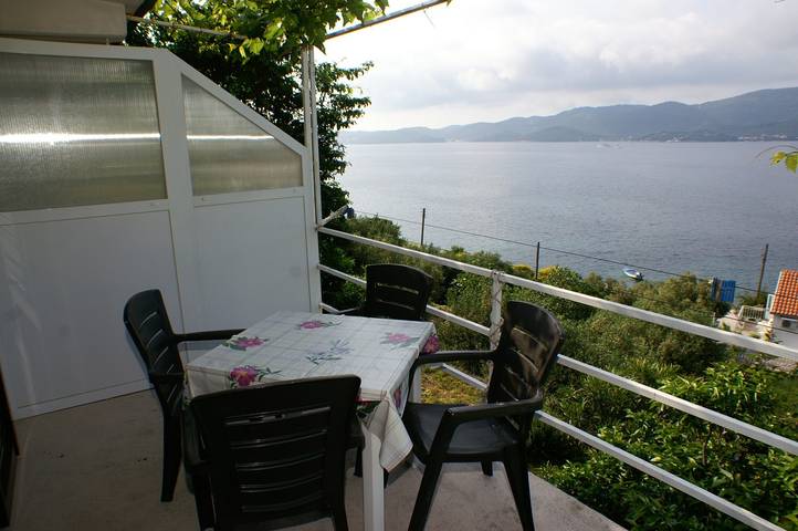 Ganze Wohnung, 1-Zimmer-Ferienwohnung mit Terrasse und Meerblick Viganj, Peljesac A-260-c in Viganj, Dubrovnik-Neretva