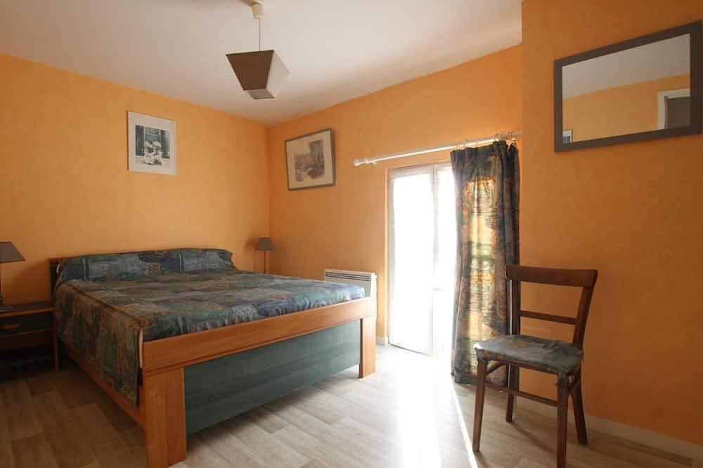 Maison mitoyenne confortable entre mer et campagne in Angoville-sur-Ay, Région de Coutances