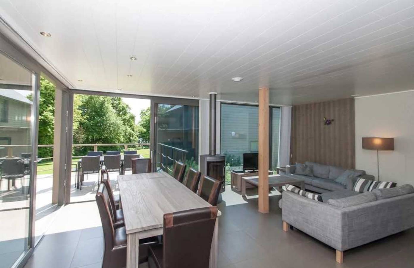 Villa 4 étoiles - efcd0a in Froidchapelle, Hennegau